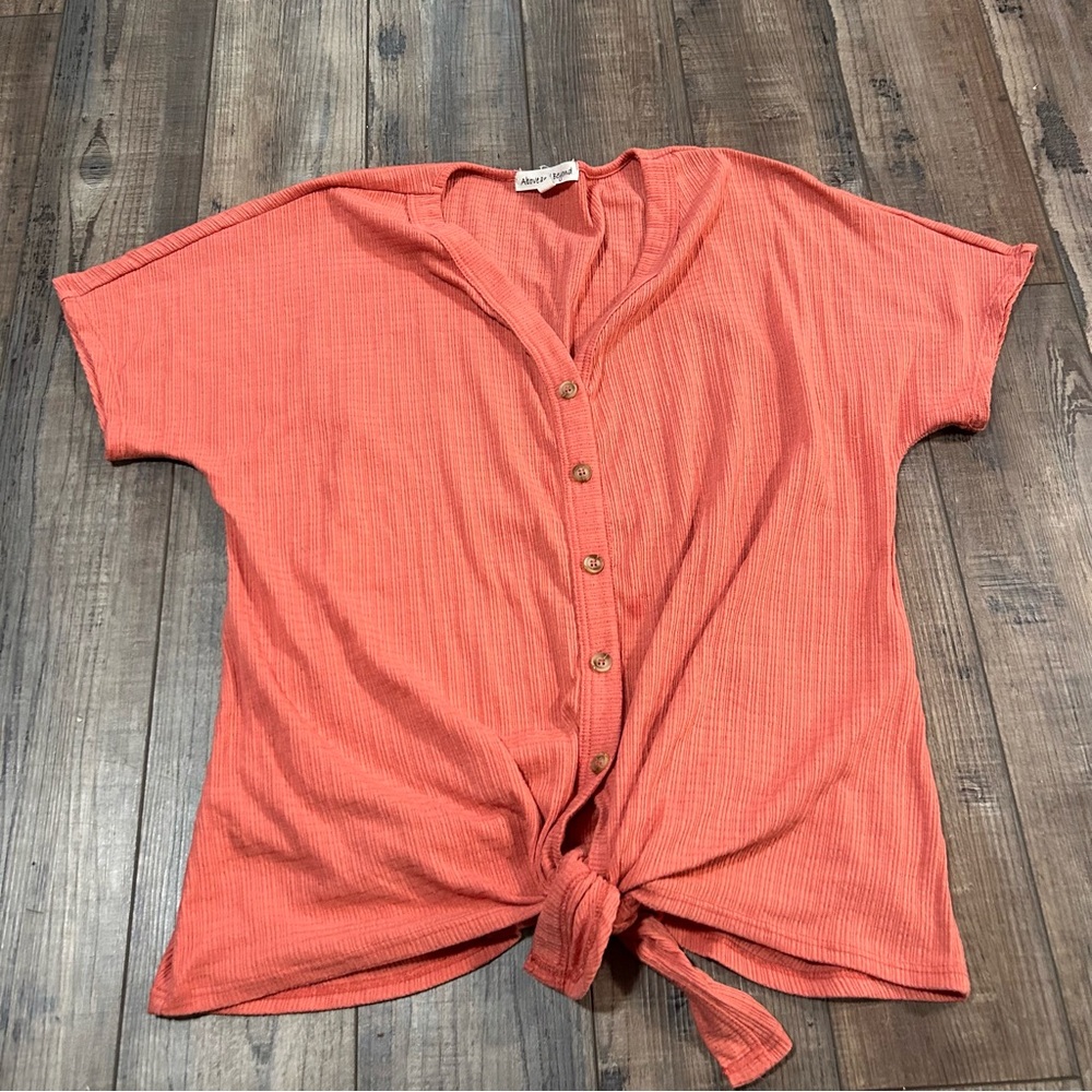Above And Beyond Waffle Knit Button‎ Down Tie Top Size Large L Pink Salmon